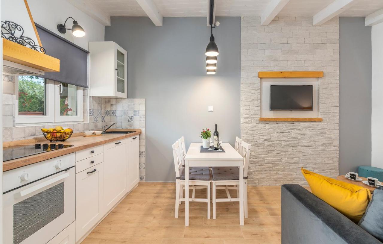 Studio Ivana Porec Ngoại thất bức ảnh